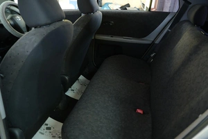 Хетчбэк Toyota Vitz 2010 года, 599000 рублей, Омск
