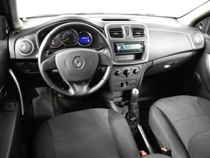 Седан Renault Logan 2017 года, 515000 рублей, Казань