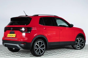 Внедорожник Volkswagen T-Cross 2021 года, 1719000 рублей, Челябинск