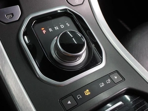 Внедорожник Land Rover Range Rover Evoque 2012 года, 1929000 рублей, Воронеж