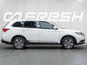 Внедорожник Mitsubishi Outlander 2019 года, 1499000 рублей, Сургут