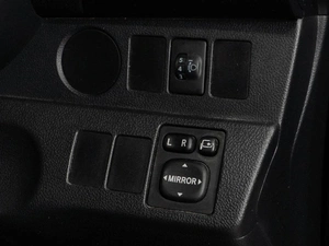 Хетчбэк Toyota Ractis 2013 года, 1049000 рублей, Тюмень