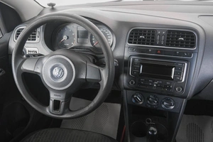 Седан Volkswagen Polo 2011 года, 709000 рублей, Кемерово