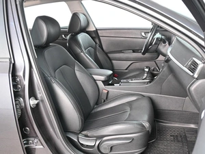 Седан Kia Optima 2020 года, 1999999 рублей, Аксай