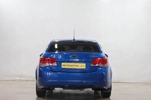 Седан Chevrolet Cruze 2011 года, 649000 рублей, Новокузнецк