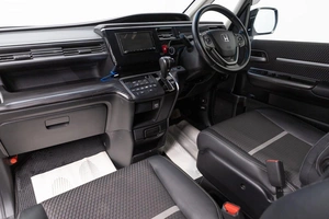 Минивэн Honda Stepwgn Spada 2015 года, 1659000 рублей, Новосибирск