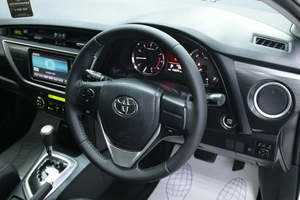 Хетчбэк Toyota Auris 2013 года, 1108000 рублей, Солонцы
