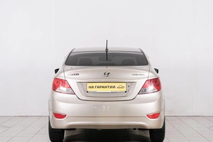Седан Hyundai Solaris 2011 года, 849000 рублей, Красноярск