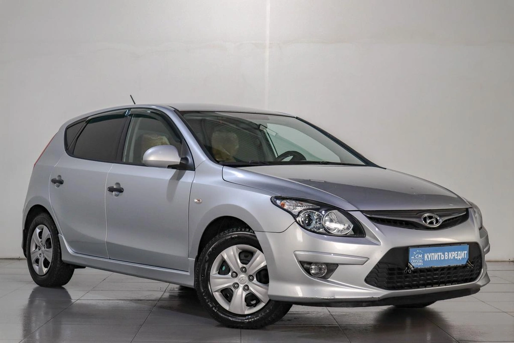 Хетчбэк Hyundai i30 2010 года, 849000 рублей, Челябинск