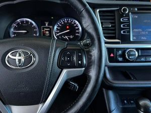 Внедорожник Toyota Highlander 2014 года, 2690000 рублей, Уфа