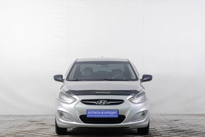 Седан Hyundai Solaris 2011 года, 749000 рублей, Кемерово