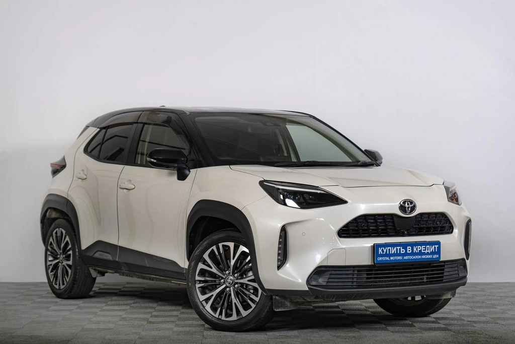 Внедорожник Toyota Yaris Cross 2021 года, 2249000 рублей, Томск