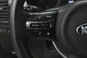 Седан Kia Rio 2020 года, 1689000 рублей, Новокузнецк