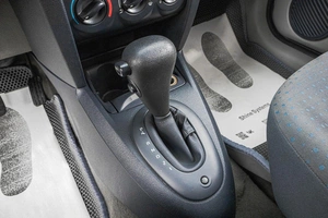 Хетчбэк Renault Clio 2004 года, 399000 рублей, Барнаул