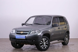 Внедорожник Chevrolet Niva 2014 года, 699000 рублей, Омск