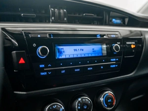Седан Toyota Corolla 2013 года, 1175000 рублей, Красноярск