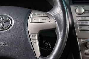 Седан Toyota Camry 2011 года, 2009000 рублей, Сургут