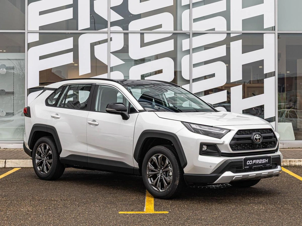 Внедорожник Toyota RAV4 2025 года, 4120000 рублей, Краснодар