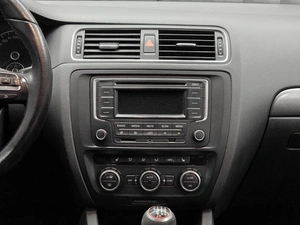 Седан Volkswagen Jetta 2014 года, 730000 рублей, Красноярск