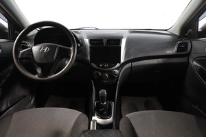 Седан Hyundai Solaris 2012 года, 599000 рублей, Новосибирск