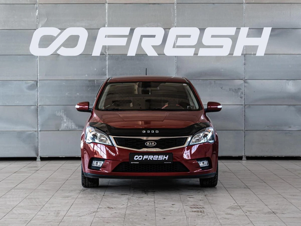 Хетчбэк Kia Ceed 2011 года, 837000 рублей, Краснодар