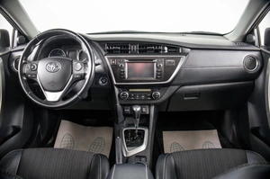 Хетчбэк Toyota Auris 2013 года, 1229000 рублей, Пермь