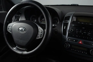 Хетчбэк Kia Ceed 2008 года, 629000 рублей, Оренбург