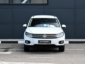 Внедорожник Volkswagen Tiguan 2012 года, 1429000 рублей, Кирилловка