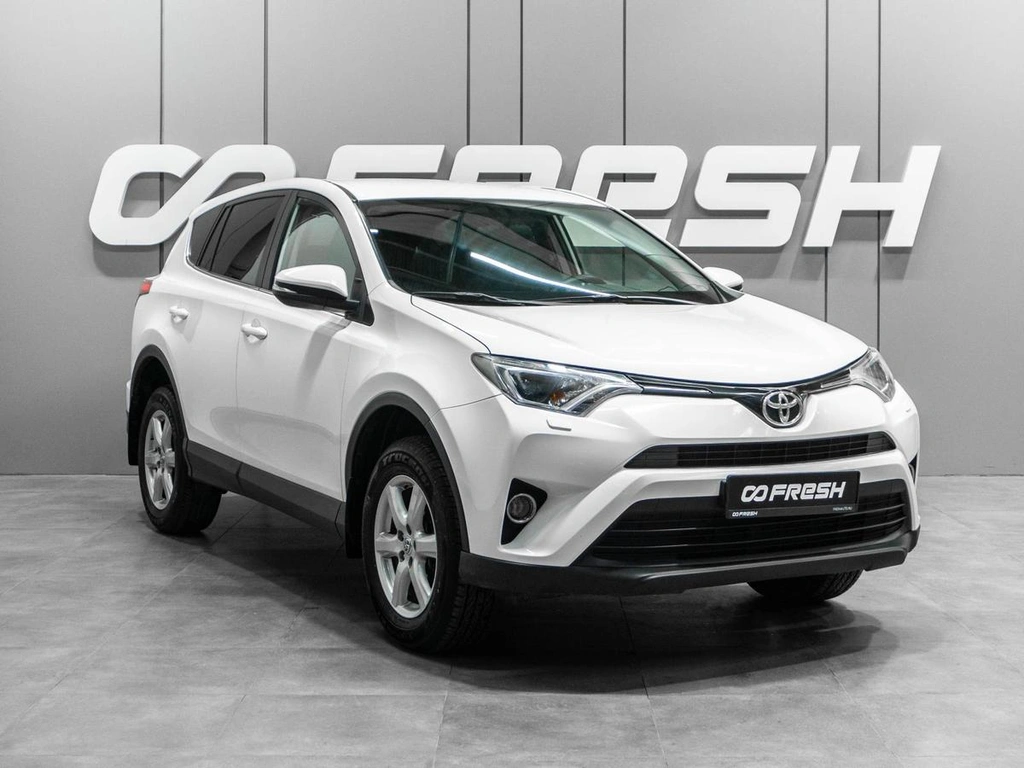 Внедорожник Toyota RAV4 2016 года, 2179000 рублей, Тюмень