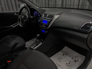 Седан Hyundai Solaris 2011 года, 669000 рублей, Красноярск