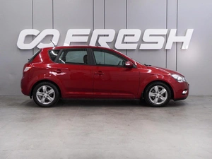 Хетчбэк Kia Ceed 2012 года, 934000 рублей, Воронеж