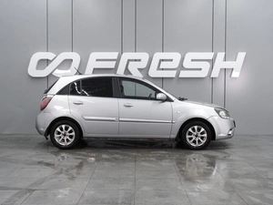 Хетчбэк Kia Rio 2010 года, 659000 рублей, Воронеж