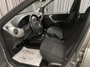 Седан Renault Logan 2011 года, 510000 рублей, Красноярск