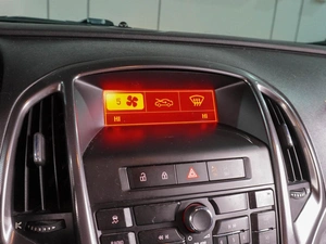 Хетчбэк Opel Astra 2011 года, 699000 рублей, Воронеж