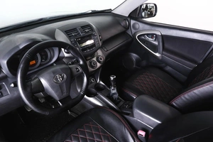 Внедорожник Toyota RAV4 2012 года, 949000 рублей, Пермь