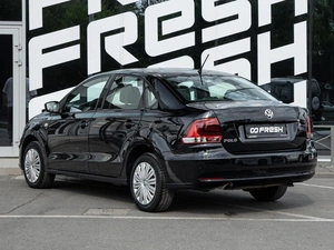 Седан Volkswagen Polo 2015 года, 899000 рублей, Волгоград