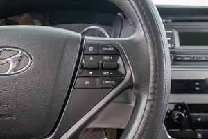 Седан Hyundai Sonata 2017 года, 1599000 рублей, Барнаул