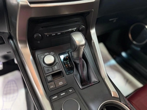 Внедорожник Lexus NX 2017 года, 2429000 рублей, Красноярск