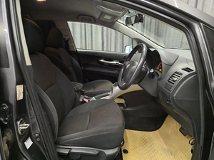 Хетчбэк Toyota Auris 2010 года, 820000 рублей, Красноярск