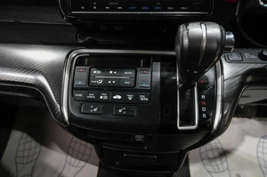 Минивэн Honda Stepwgn 2017 года, 2389000 рублей, Новокузнецк