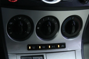 Хетчбэк Mazda 3 2010 года, 878000 рублей, Солонцы