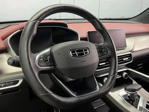 Внедорожник Geely Coolray 2023 года, 1890000 рублей, Омск