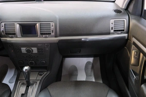 Лифтбек Opel Vectra 2006 года, 609000 рублей, Омск