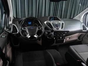 Минивэн Ford Tourneo Custom 2017 года, 2139000 рублей, Тюмень