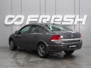 Седан Opel Astra 2011 года, 619000 рублей, Воронеж