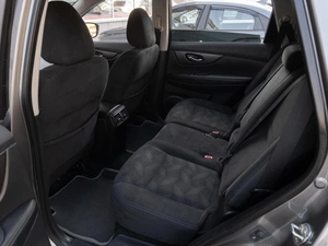 Внедорожник Nissan X-Trail 2015 года, 1599000 рублей, Саратов
