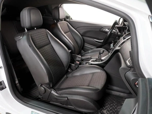Хетчбэк Opel Astra GTC 2012 года, 779000 рублей, Воронеж