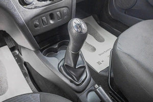 Седан Renault Logan 2018 года, 779000 рублей, Барнаул