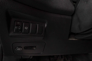 Внедорожник Nissan X-Trail 2012 года, 1079000 рублей, Челябинск