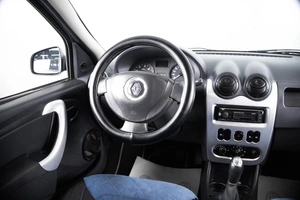 Седан Renault Logan 2012 года, 379000 рублей, Пермь